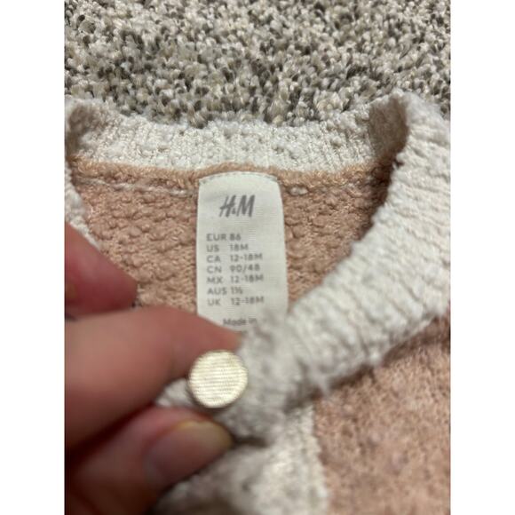 H&M BOUCLÉ-KNIT Cardigan, Dusty Pink, Size 18 Months - Picture 2 of 3